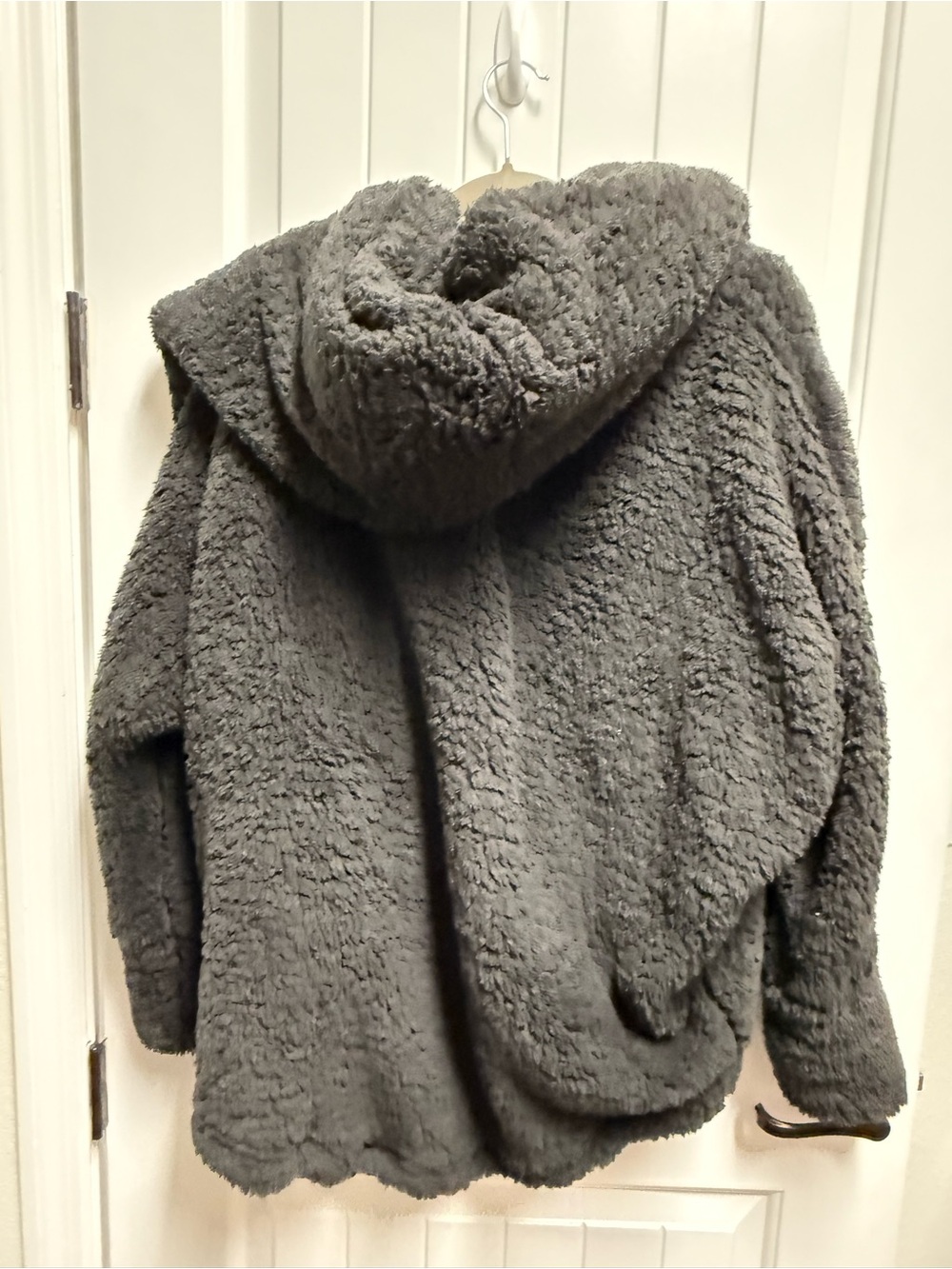 Popflex Cozy Teddy Faux-Shearling Hooded Cardigan in Black - Picture 3 of 5